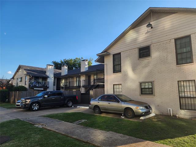 Building Photo - 1603 N Garrett Ave Unit 204