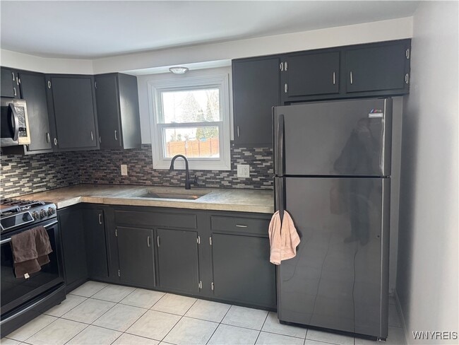 Photo - 235 Robert Dr