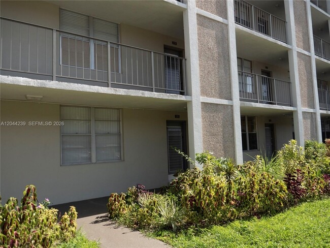 Building Photo - 2998 NW 48th Terrace Unit 135