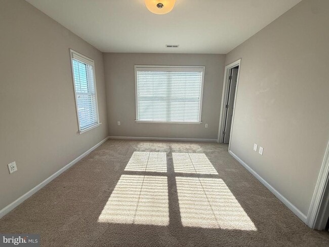 Photo - 217 Brooks Cir