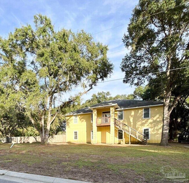 Photo - 1150 Gordon Ave House