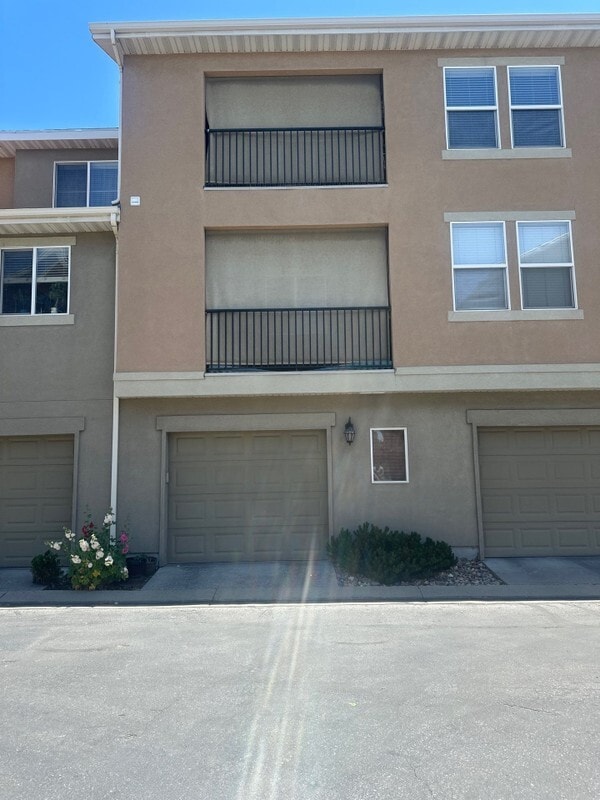 Building Photo - 7329 Shelby View Dr
