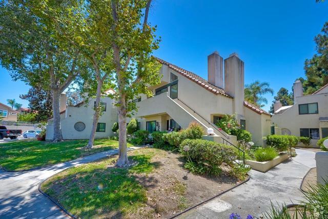 Building Photo - 375 N Melrose Dr Unit F Rental