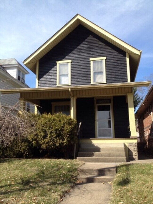 Photo - 106 W Oakland Ave Casa