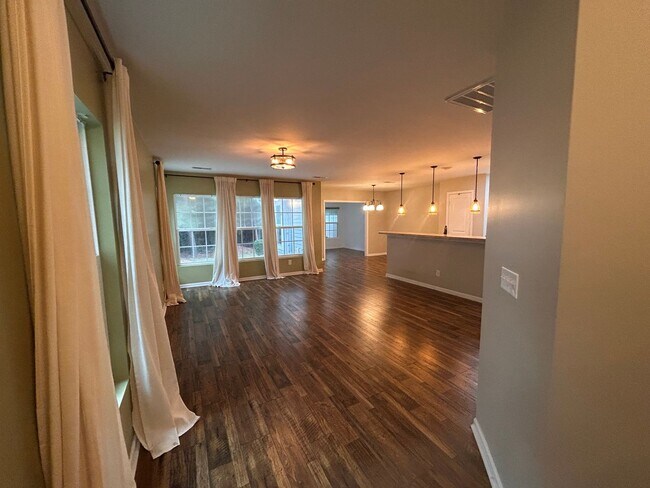 Photo - Amazing 3BR Townhome in The Pines at Charleston Park!