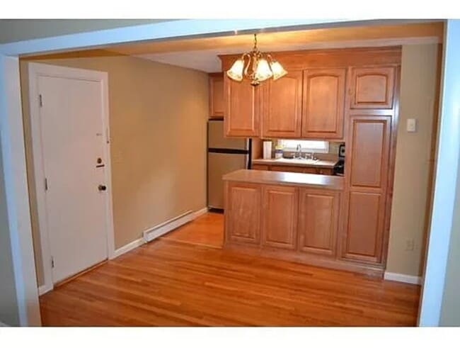 Photo - 462 Nahatan St Unit D4