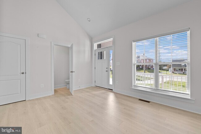 Photo - 148 W Baltimore St