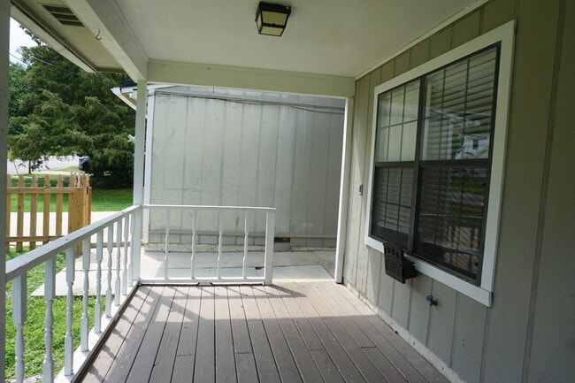 Photo - 111 Palmetto Dr