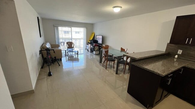 Photo - 15205 NE 6th Ave