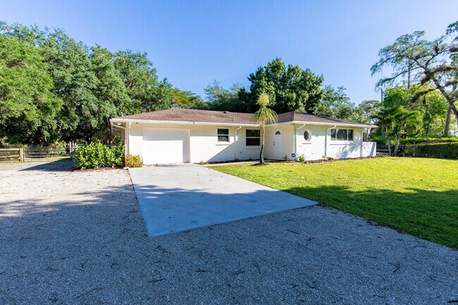 Photo - 13529 E Citrus Dr