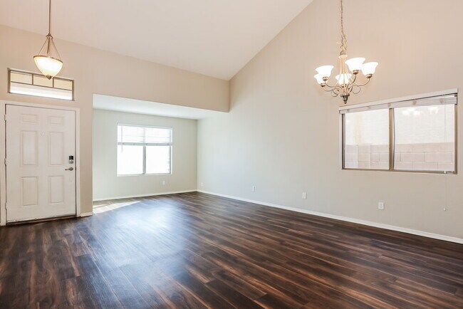 Photo - 4738 N 111th Ln