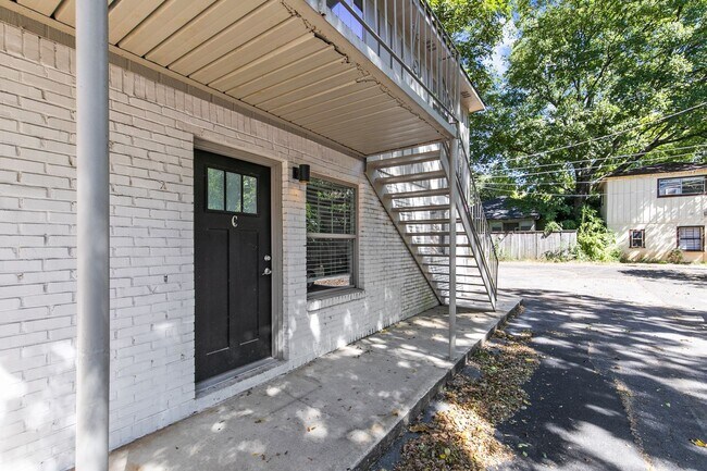 Photo - Murray Manor