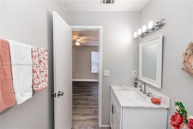 Photo - 623 Dory Ln Unit 209