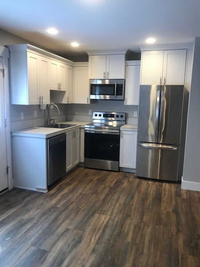 Photo - 7936 SE Raymond St Unidad B