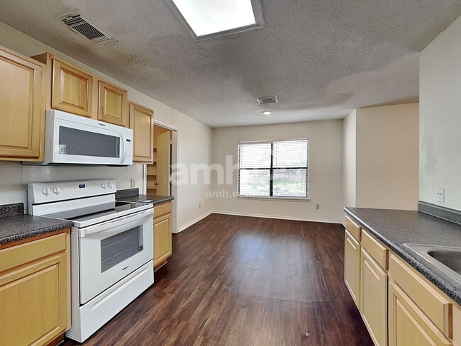 Photo - 8334 Tavern Pt