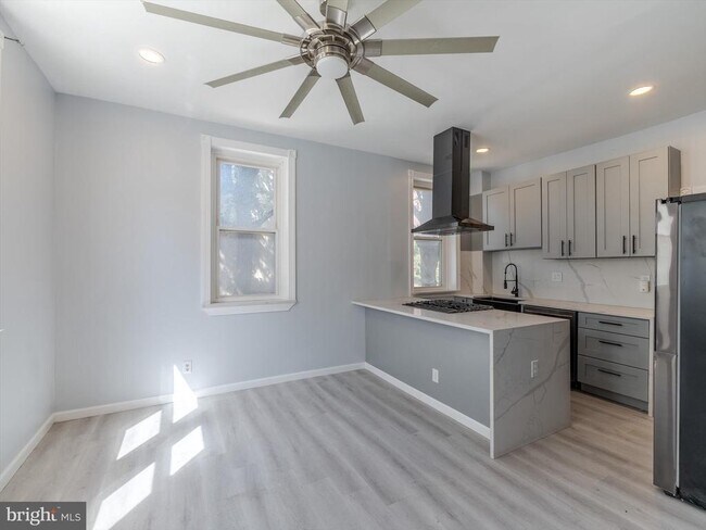 Photo - 1108 Locust St Unit 2ND FLOOR