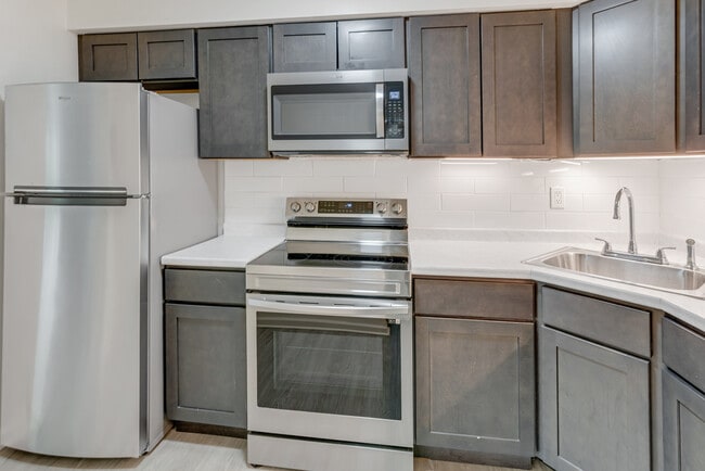 Photo - Glencroft Club Apartments