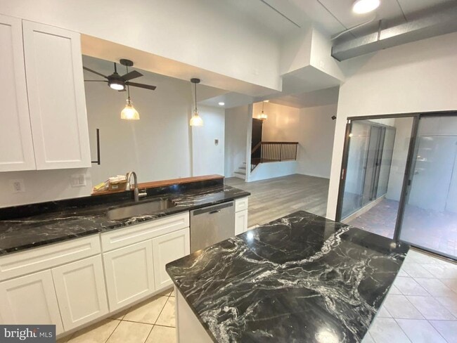 Photo - 124 Roberts Ln Unit 101