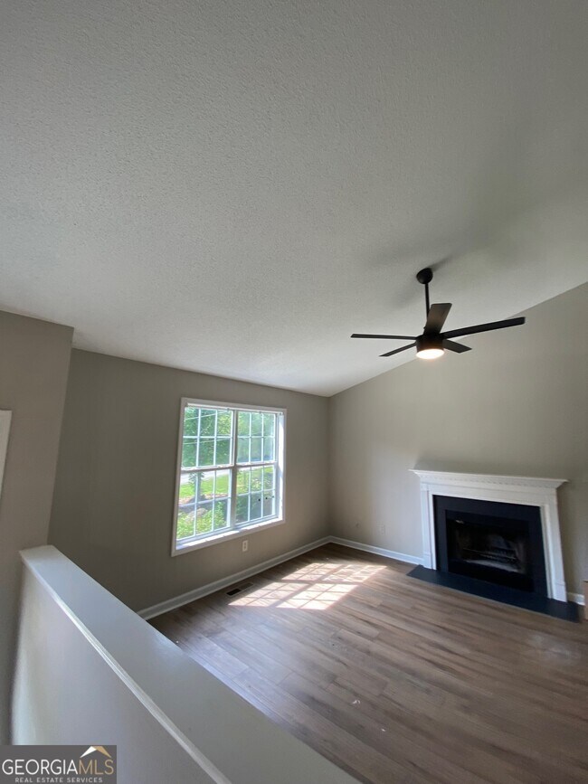 51 Connie Dr