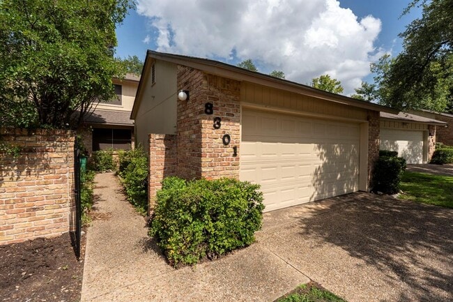 Photo - 8301 Greenslope Dr