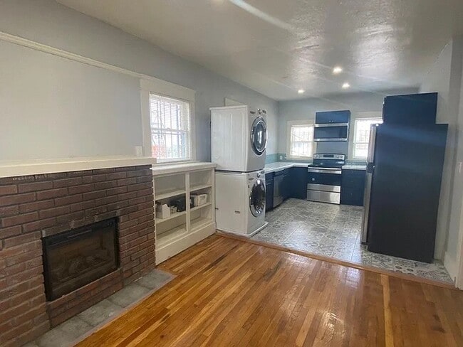 Photo - 322 N Cherry Ave