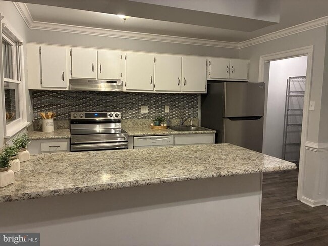 Photo - 1874 Abbey Ln