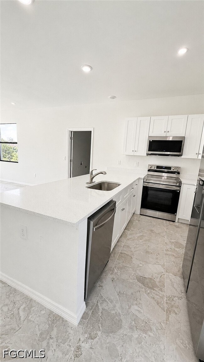 Photo - 1607 Hazel Ave S