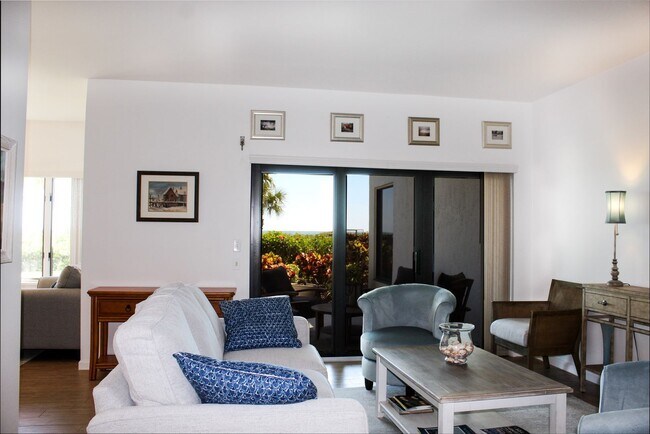 1616 Ocean Dr Unit 104