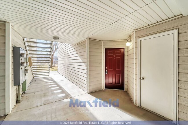 Photo - $1000 Off! Stoney Brook Condos Unit #2 - 2BD - 2BTH 1GAR