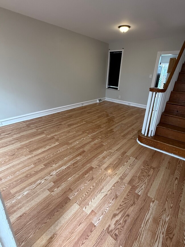 Photo - 3435 Tilton St