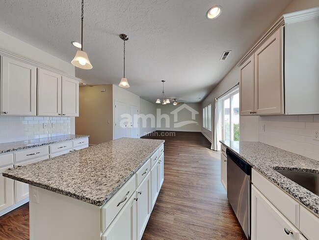 Photo - 57 S Lancaster Dr