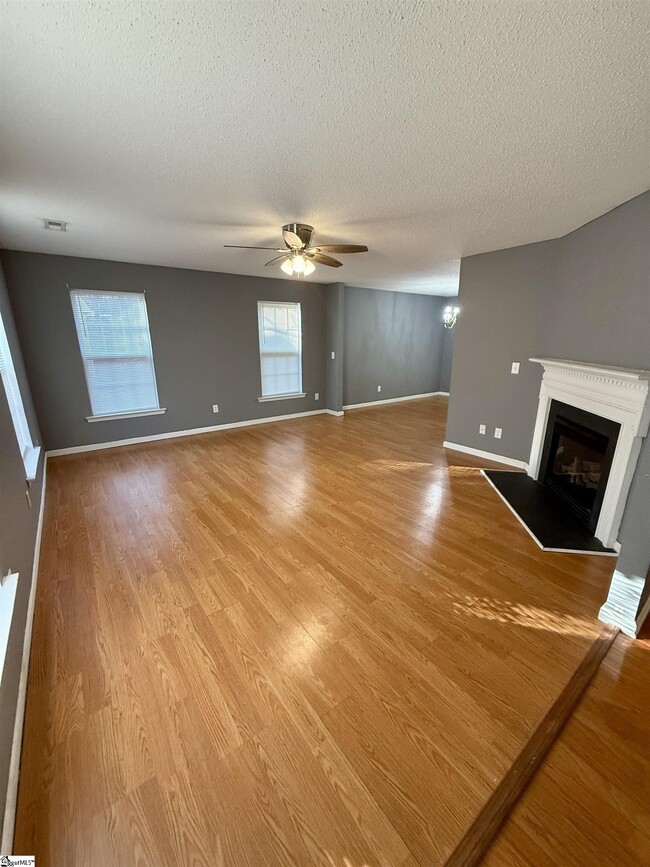 Photo - 4 Oyster Bay Ct