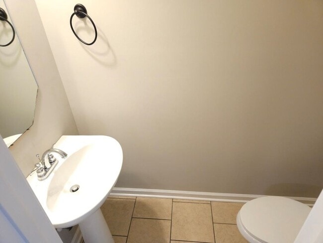 705 Crestland Ave Unit A3