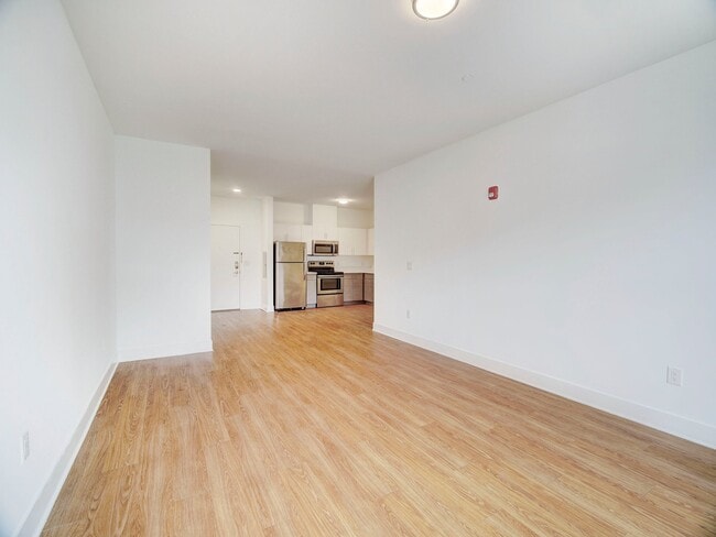 Photo - 429 Bergen Ave Unit 403