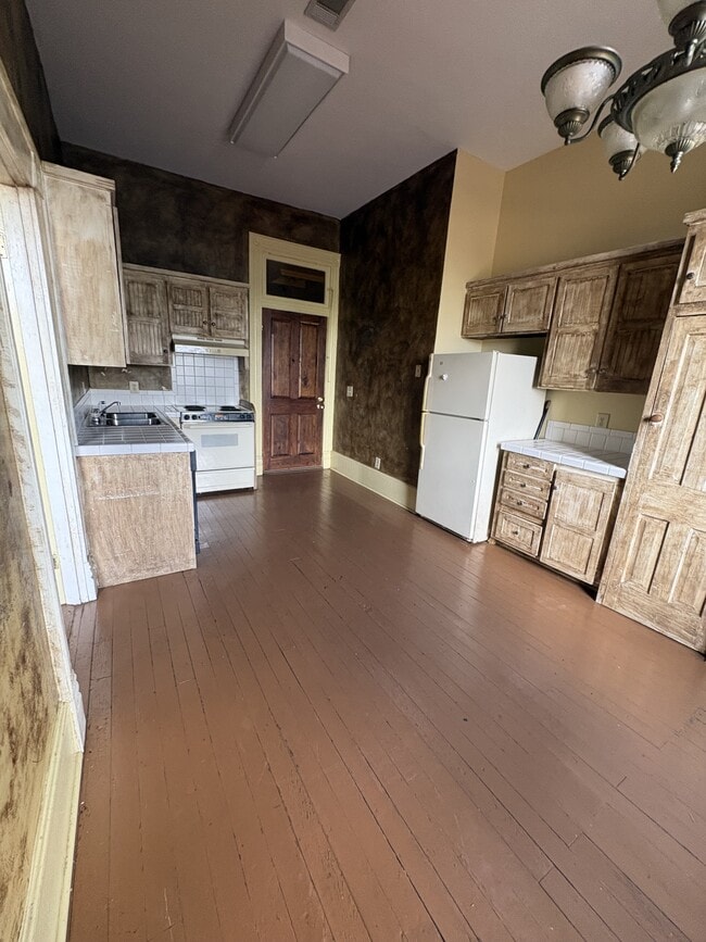 Photo - 131 Gallatin St Unit 2