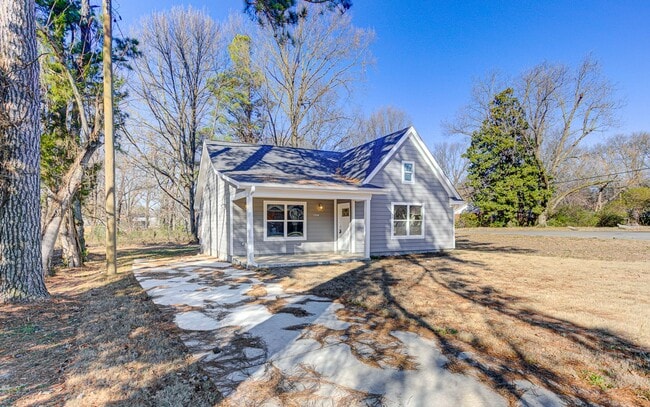 Photo - 2927 Beechmont St