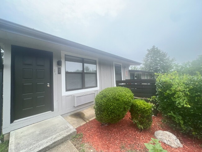 One Bedroom Off Hwy 58 - One Bedroom Off Hwy 58 Apartment Unit 103
