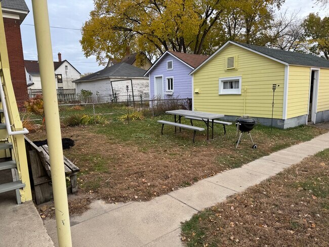 Photo - 344 16th Ave NE