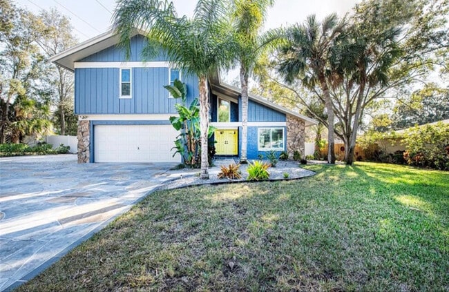 Building Photo - 1599 Brae-Moor Ln