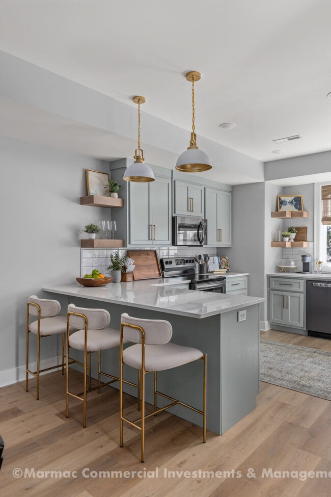 Photo - 154 N Poplar St