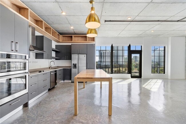 Photo - 401 NW 1st Ave