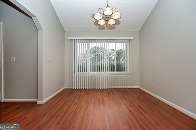 Photo - 5724 Rex Mill Creek