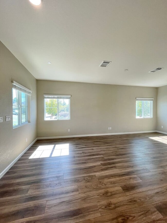 Photo - Westlake Village Greens - 3bd/2ba Natomas ...