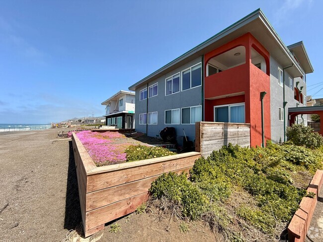 Building Photo - 1 Paloma Ave Unit 4 Rental