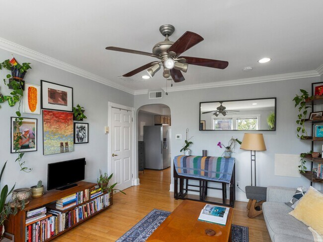 Photo - 1219 Holbrook Terrace NE Unit Apt #4
