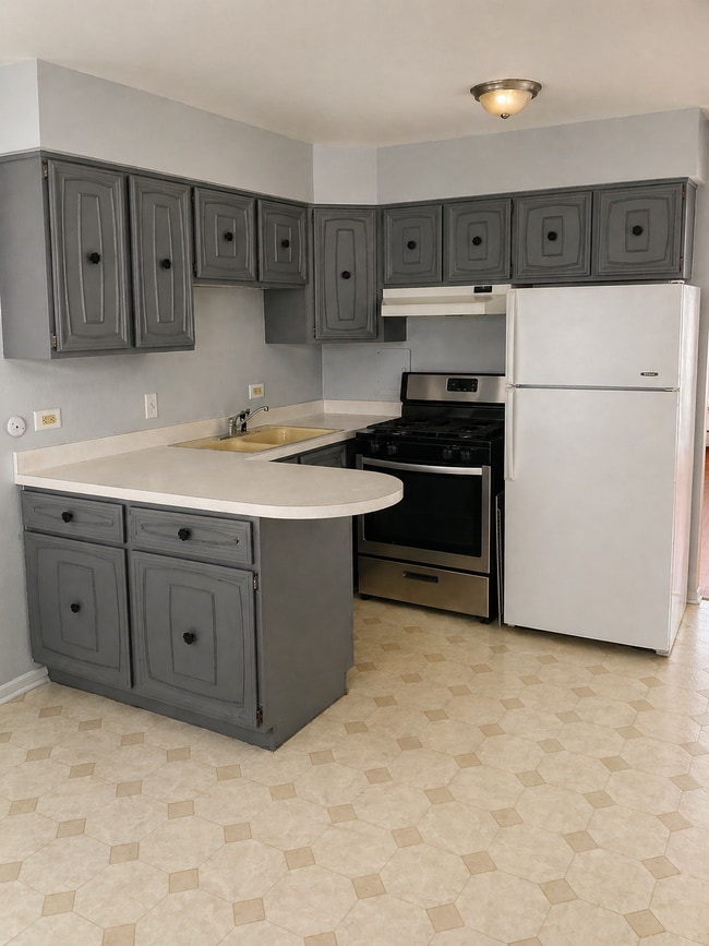 Photo - 801 S La Grange Rd Unit 1W