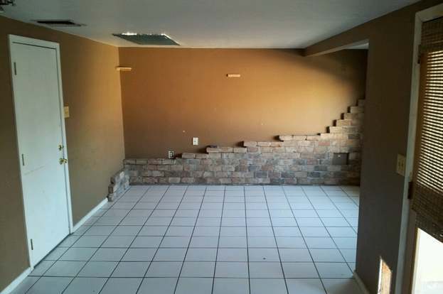 Building Photo - 1144 E Mission Ln Rental