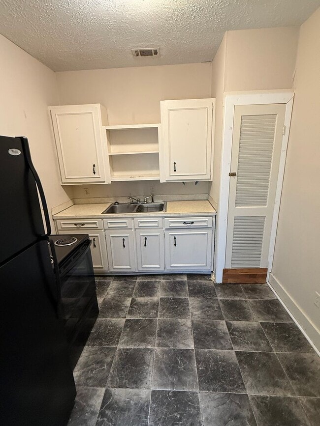 Photo - 2703 17th Ave Unit B