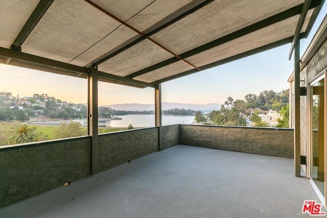 Photo - 1856 Silverwood Terrace