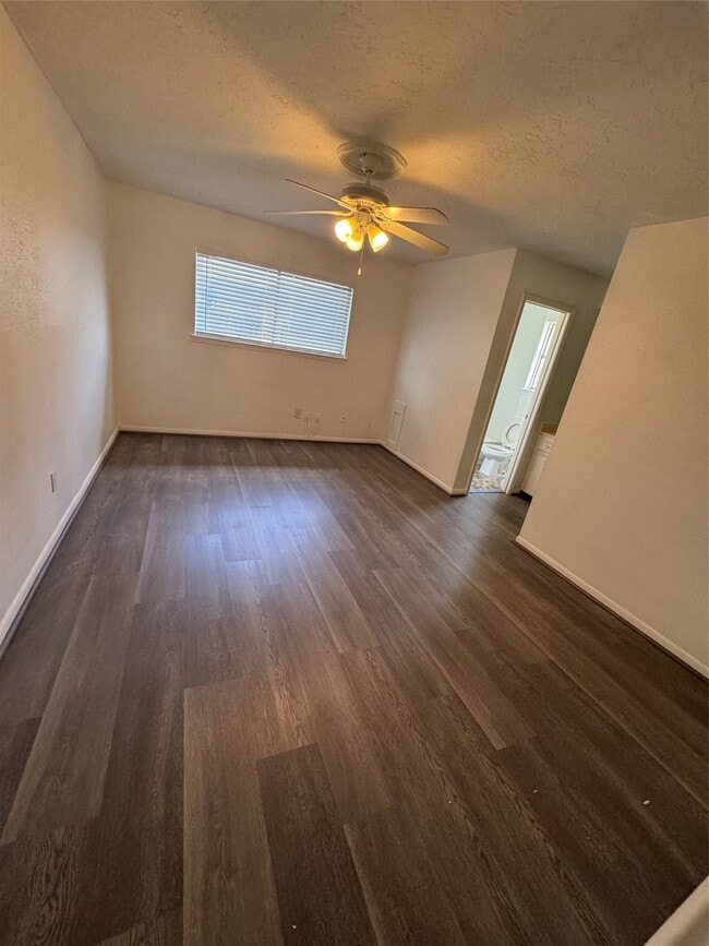 9332 Tooley Dr